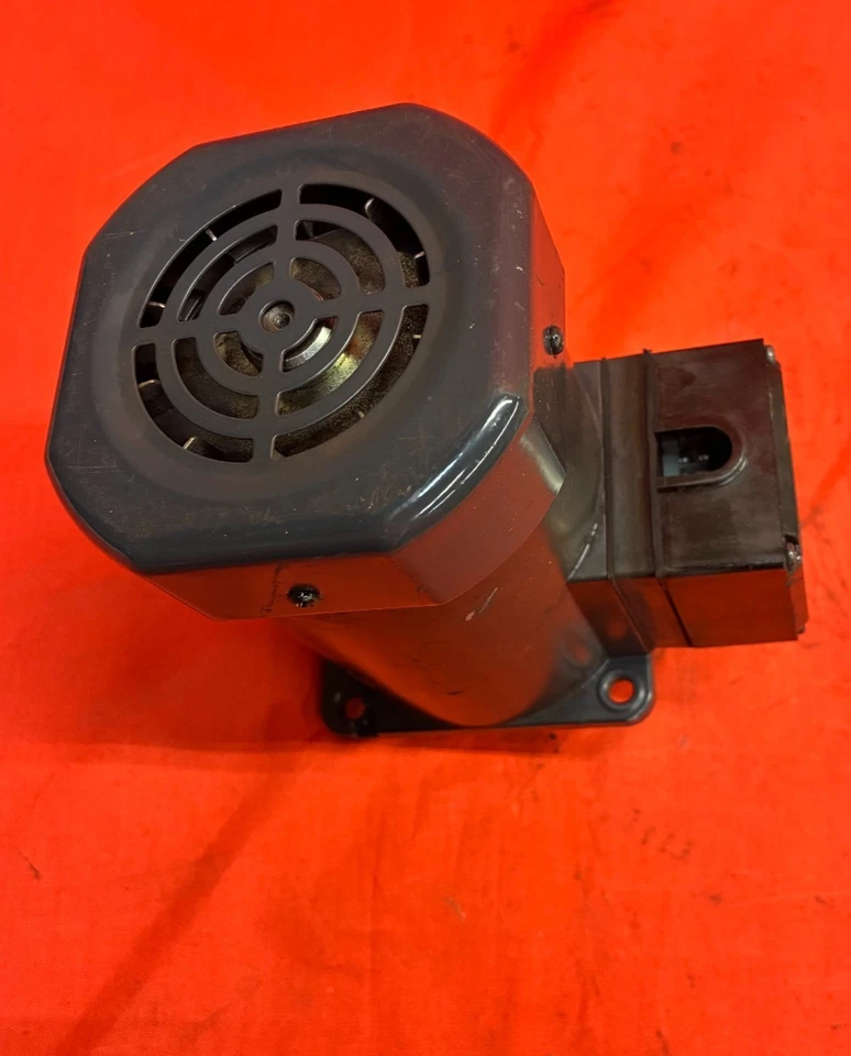 ORIENTAL MOTOR CLUTCH & BRAKE MOTOR CBI590-803T  3 PHASE 90W 50/60HZ 200/220V - Image 3 of 4