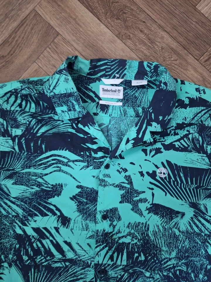 Camisa Para Hombres Timberland Verde Estampado Hawaiano Talla XL Estilo Verano Foto 4 de 4