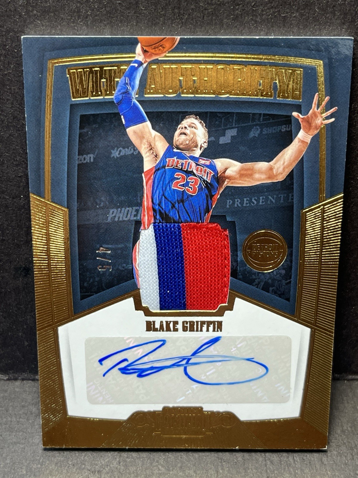 Blake Griffin Auto Patch 2018-19 Panini Dominion With Authority Game Used /5 view 1
