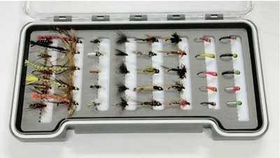 BARBLESS BOX OF THE MONTH - OKTOBER - FLUSS, Fliegen angeln, in Beschreibung benannt