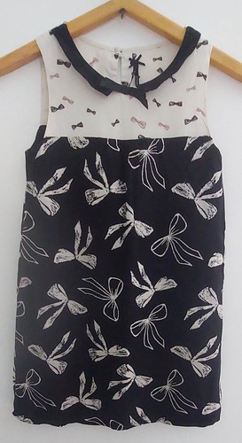 Belle robe d'occasion fille 9 ans avec doublure de NEXT sans manches  - Photo 1/6