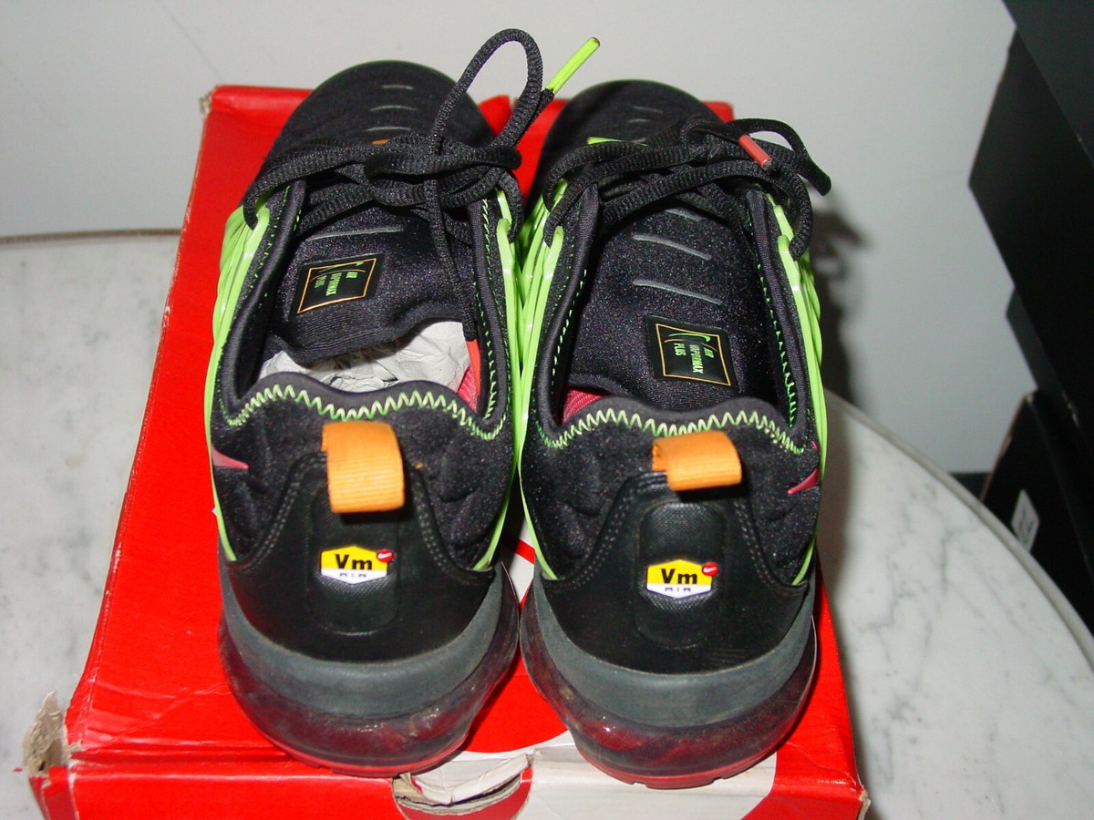 2019 Mens Nike Air Vapormax Plus Black/Ember Glow Running  display picture 1