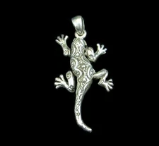 Handcrafted Solid 925 Sterling Silver Movable Gecko Pendant Jointed Arms Move