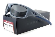 New Oakley VALVE Sunglasses  9236-05 Matte Fog / POLARIZED Grey Lens