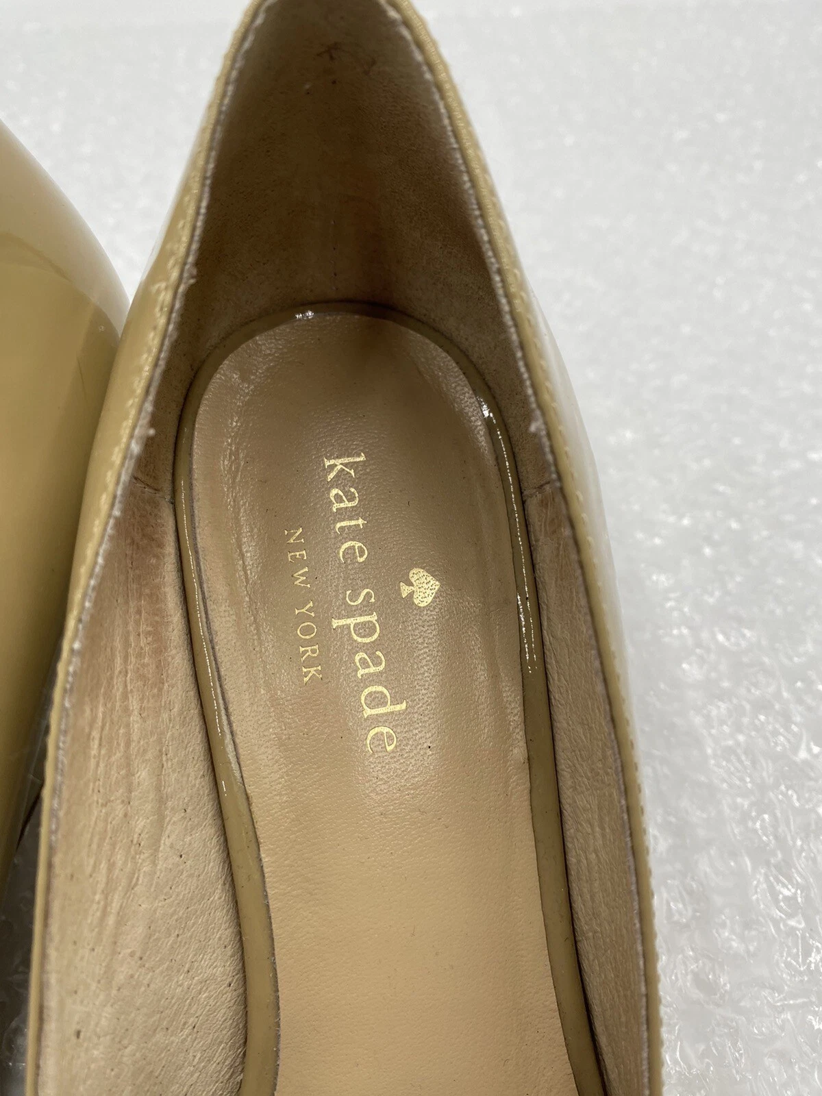 Scarpe eleganti Kate Spade donna taglia 7 M beige pelle zeppa punta aperta