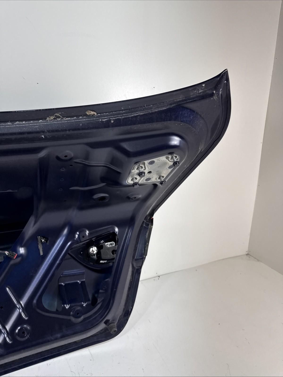 14-21 Maserati Quattroporte S Q4 Rear Trunk Lid Decklid Camera Inner Lights NICE