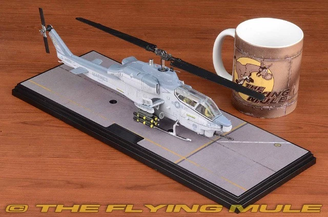 Forces of Valor 1:48 AH-1W SuperCobra USMC HMLA-167 Warriors - Image 4 of 4
