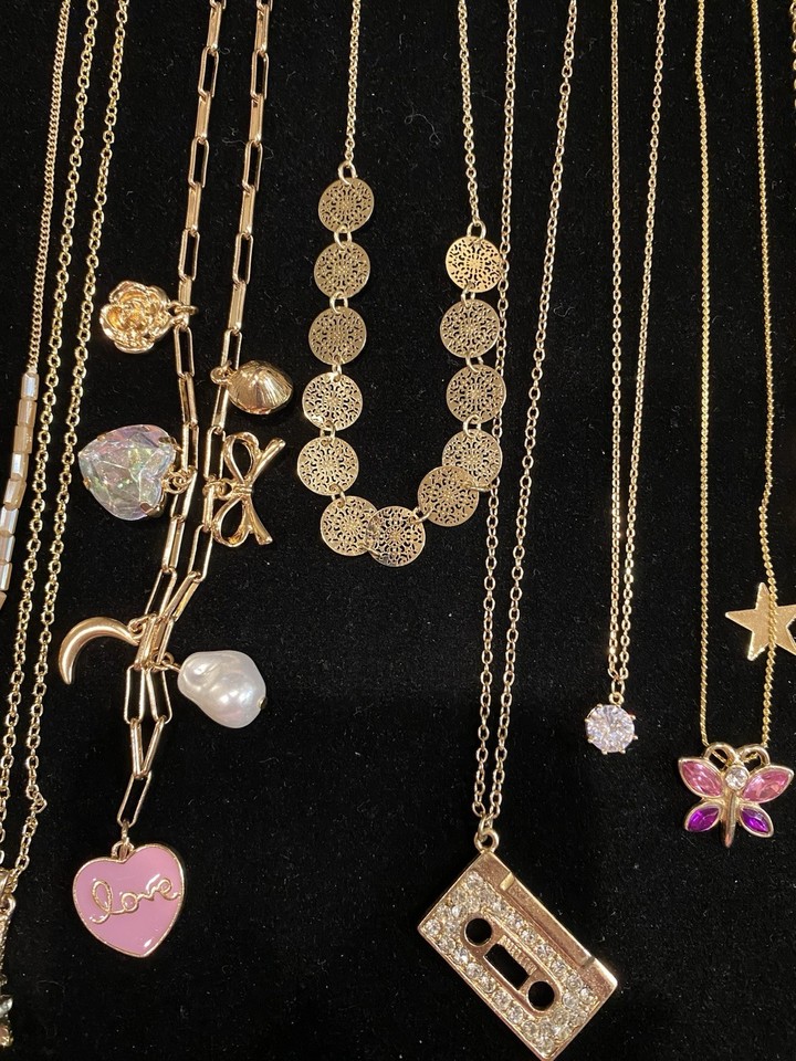 Preowned Lot Of 27 Cute Trendy Necklaces With Pendants Gold Tone Silver ...
