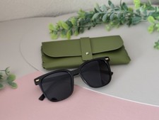 Casual Outdoor black Sunglasses for woman with khaki wallet