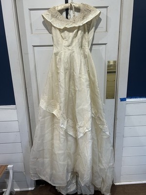 Vintage Wedding Dress Elegantly Crafted In Portland Maine | eBay
