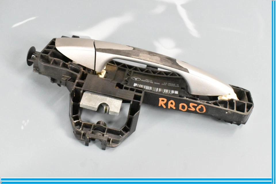 08-11 Mercedes W204 C300 C250 Rear Right Side Exterior Door Handle Silver OEM - Image 3 of 4