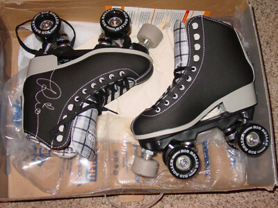 Rio Roller Signature Black Quad Roller Skates! Size 6 Womens NIB!