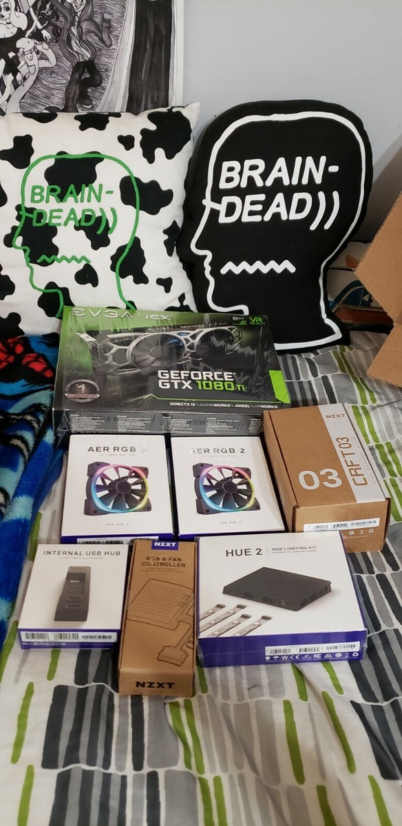 Brain Dead Logo Head Cushion/Pillow - Black/White Brand New DS | eBay