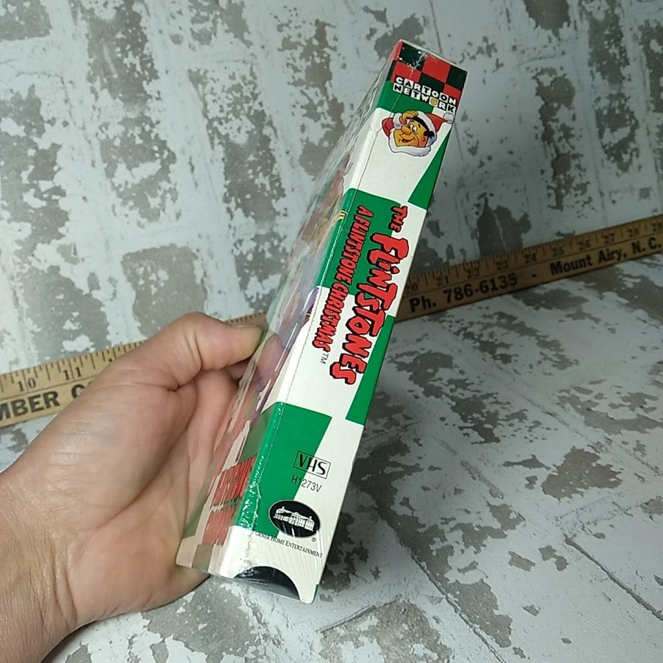 The Flintstones A Flintstone Christmas (VHS, 1996) Cartoon Network Movie Sealed - Image 3 of 4