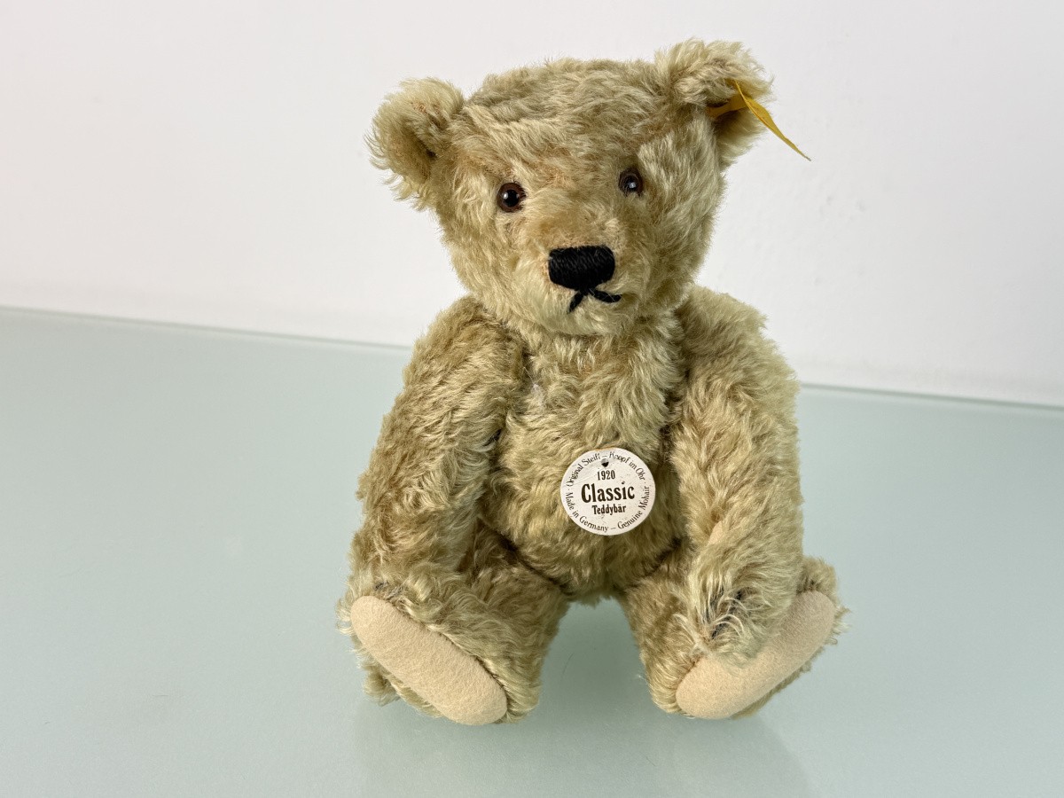 Steiff Animal 000713 Classic Teddy Bear 27cm. Excellent Condition