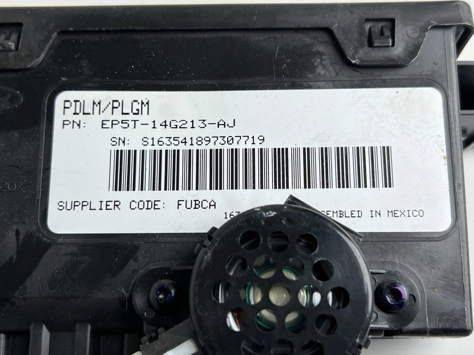 Lincoln MKZ 2017 puerta levadiza puerta trasera módulo de control de potencia unidad Ep5T-14G213-Aj OEM Foto 2 de 4