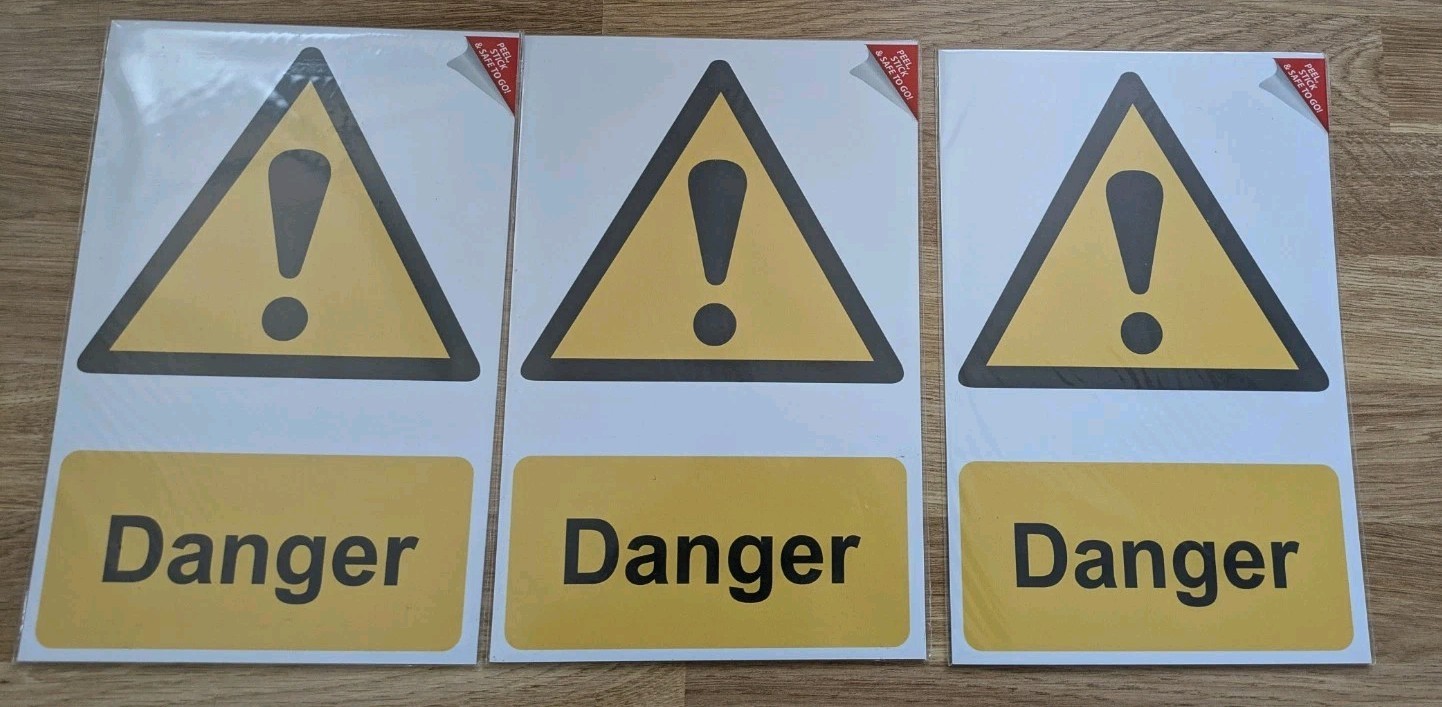 3 X Spectrum Industrial ""Danger"" PVC Signs, Peel & Stick 300 x 200mm