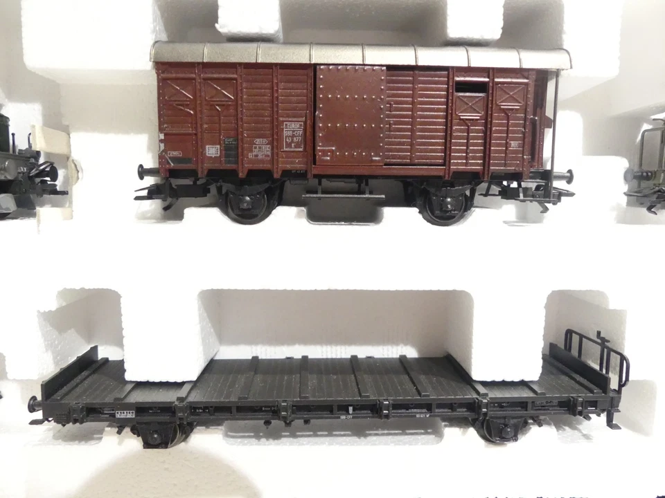 Märklin H0 28730 Schweizer Güterzug m. E-Lok Be 6/8 der SBB Delta in OVP V3949 - Bild 4 von 4