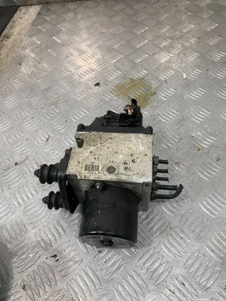 Volkswagen Passat 2009 unidad de control de bomba ABS 3C0614109AF #2 Foto 2 de 4