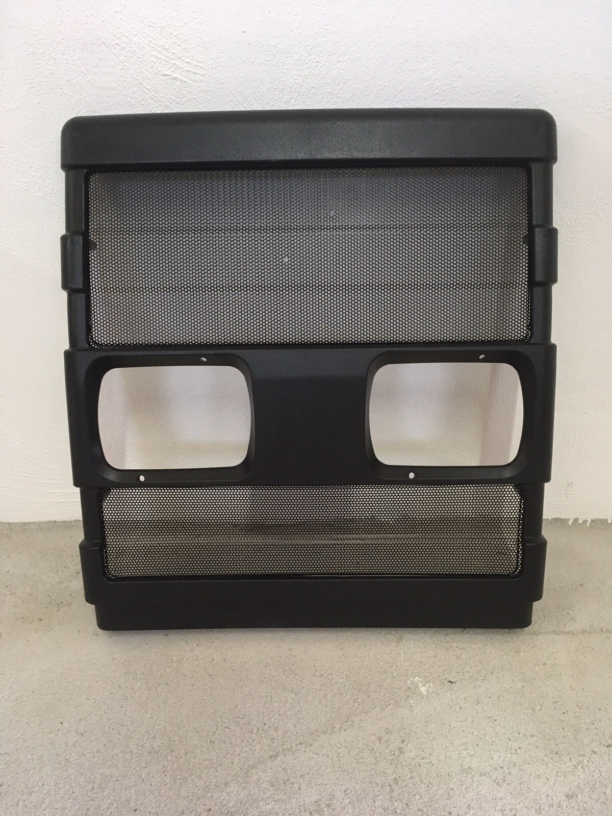 Calandra completa per trattore trattori Fiat New Holland 5169647