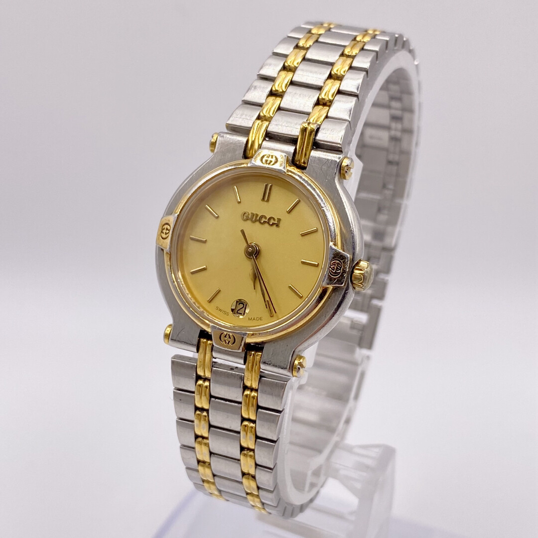 GUCCI 9000L WHITE SILVER DATE VINTAGE SWISS MADE WATCH from GUCCI 9000L WHITE SILVER DATE VINTAGE SWISS MADE WATCH from