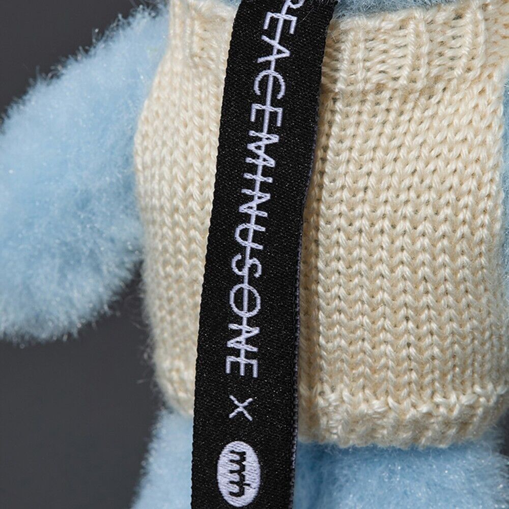 GD Peaceminusone x Monamhee Syhee Plush Keyring Keychain PMO GD Peaceminusone x Monamhee Syhee Plush Keyring Keychain PMO