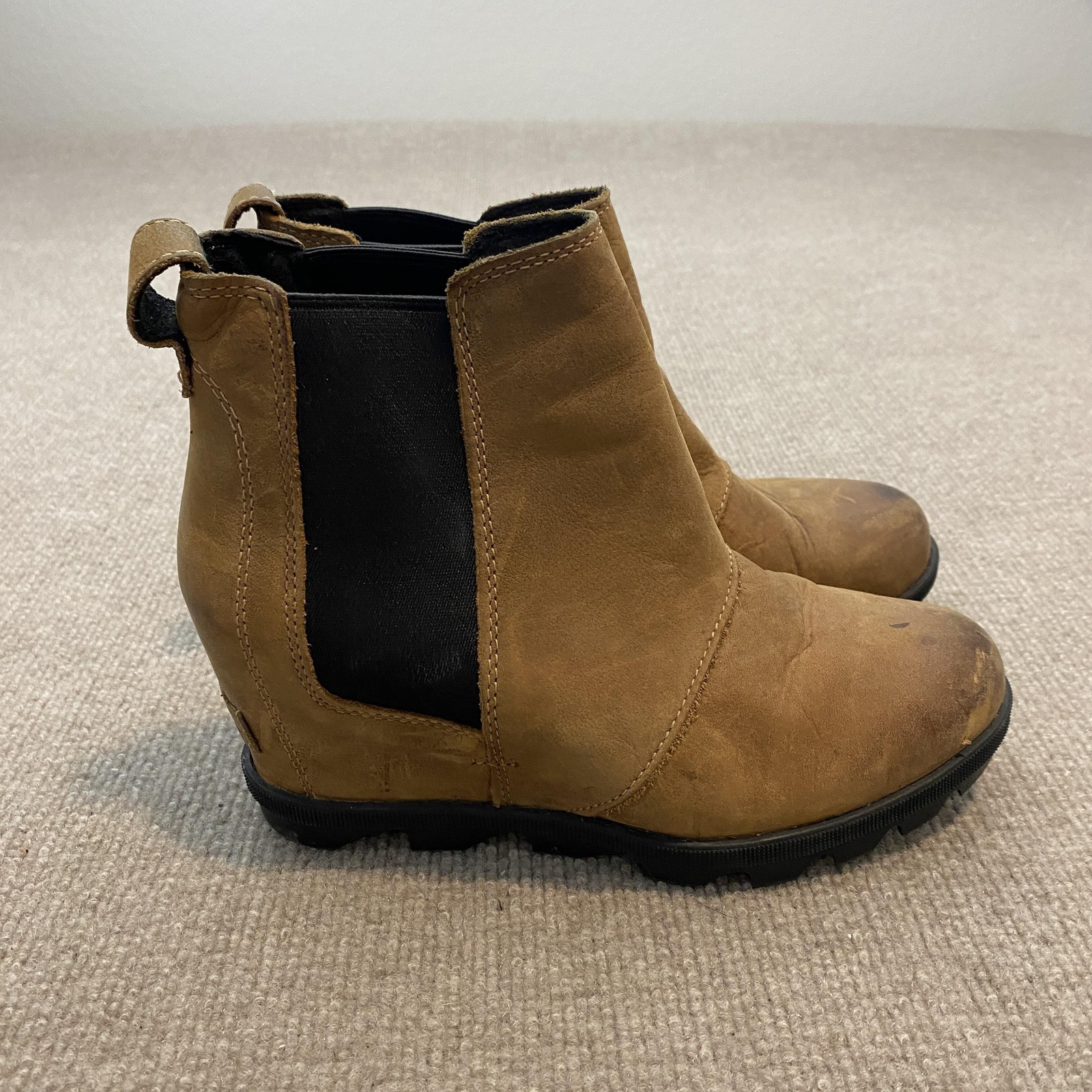 Sorel Chelsea Boots Womens Size 7.5 Brown Nubuck Ankle Wedge Lug Sole NL3493-286-image