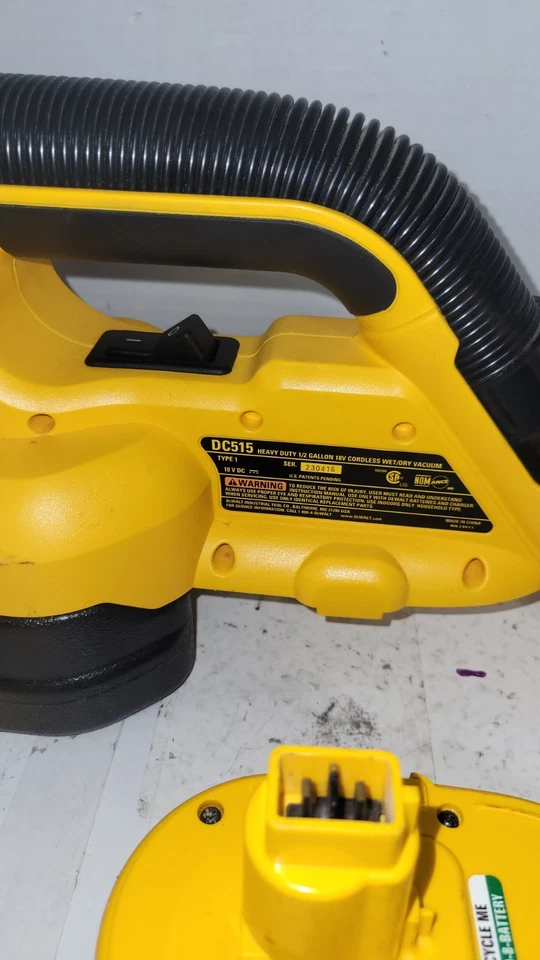 DEWALT DC515 18V Heavy Duty 1/2 Gallon Cordless Wet Dry Vacuum w/ Battery - Image 3 of 4