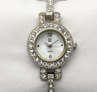 New York & Co Women's Rhinestone Watch 22mm Silver Tone New Battery 6.25: