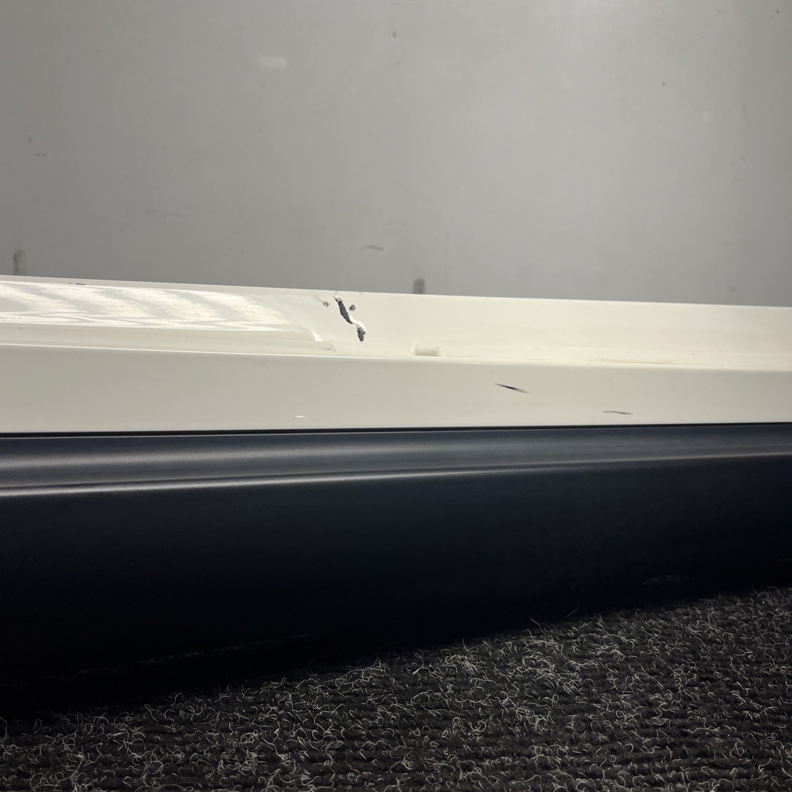 ☑️ 2014 - 2024 MASERATI GHIBLI RIGHT SIDE ROCKER MOLDING COVER PANEL OEM WHITE