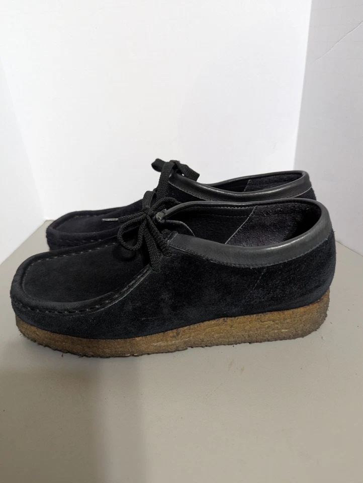 Clarks Wallabee Womens Size 6.5 Black Suede Lace Up Moc Shoes - Image 3 of 4
