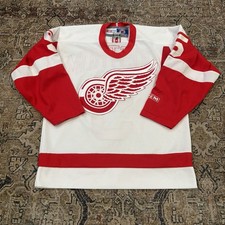 Nicklas Lidstrom Rookie Cards and Collecting Guide 17
