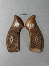 Vintage Smith Wesson Diamond Center Magna Grips J Frame Round Butt Pre-1968 Vintage Smith Wesson Diamond Center Magna Grips J Frame Round Butt Pre-1968