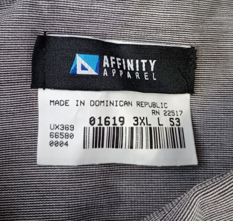 Affinity Apparel Coca-Cola Button-Down Shirt Men'… - image 9