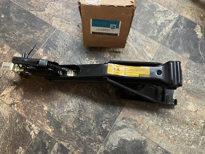 NOS 1982-86 Camaro Firebird Trans Am Spare Tire Jack Genuine GM