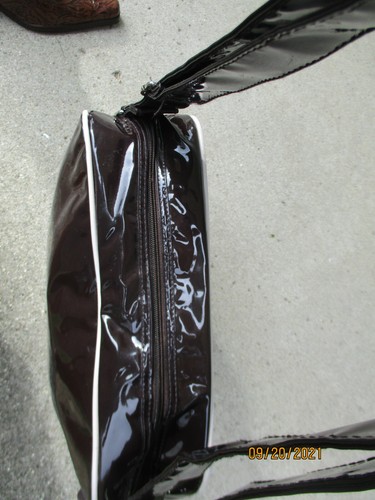 Robin Ruth Country of Portugal Large Shiny Brown and Beige Bag - Picture 8 of 12