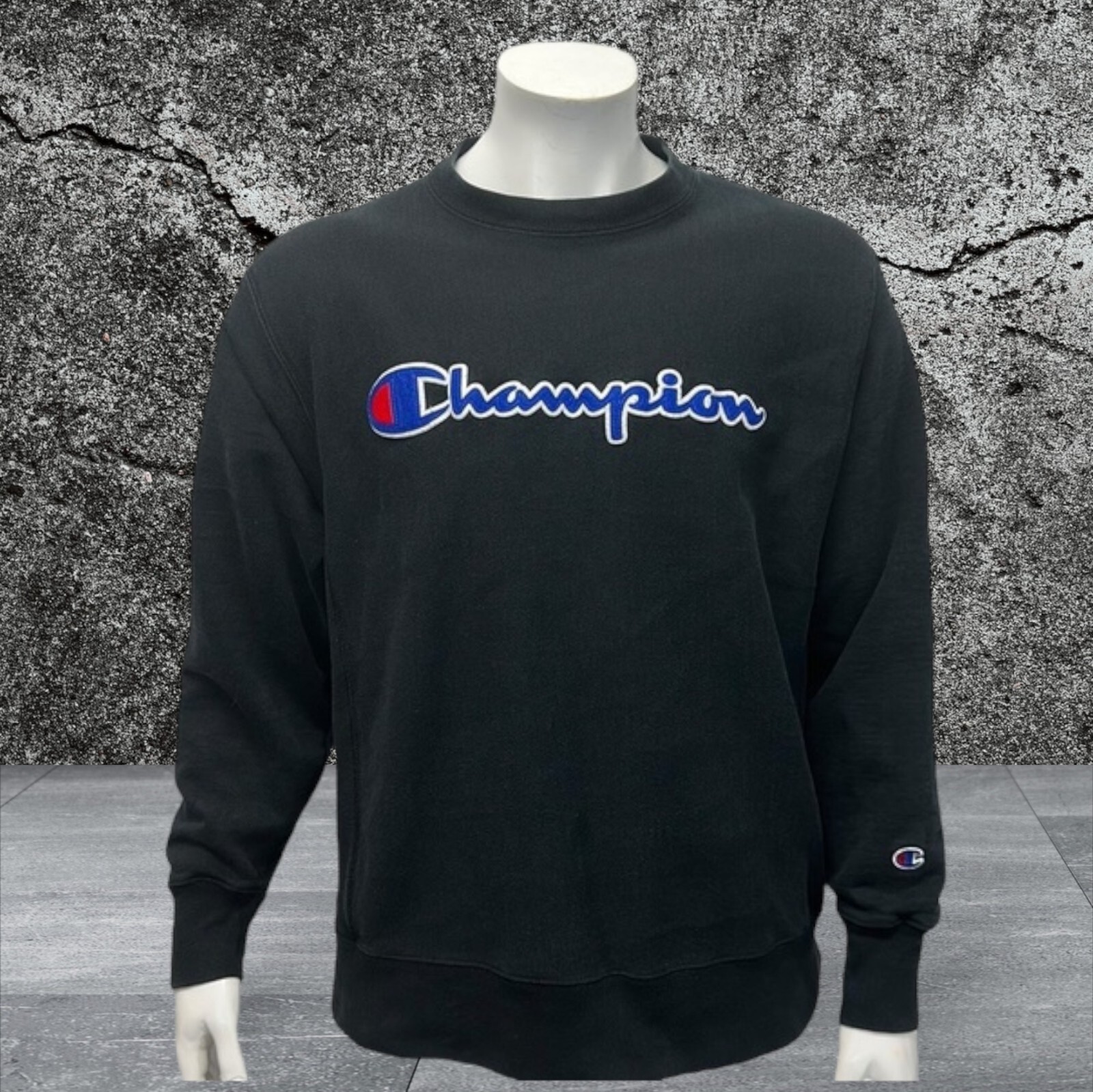 Vintage Champion Reverse Weave Black Embroidered Spell Out Logo Sweatshirt Large