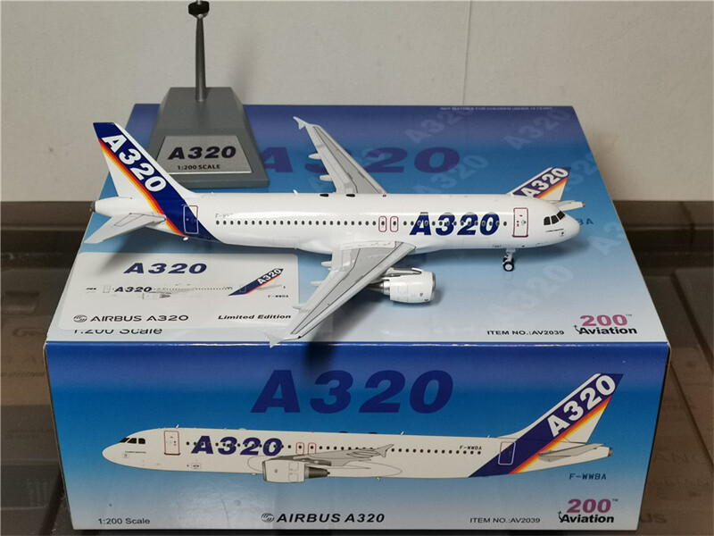 航空機・ヘリコプター Aviation 1:200 A320 F-WWIQ 航空機