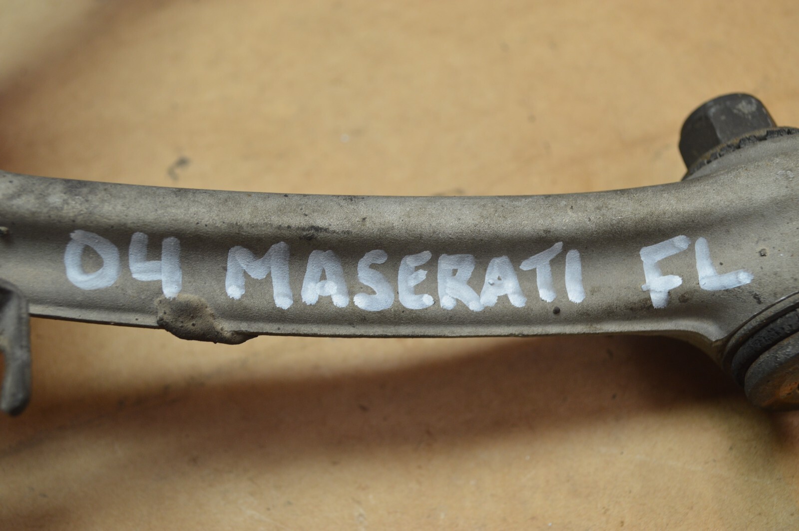 2004 M138 MASERATI GT COUPE  FRONT LEFT DRIVER SIDE UPPER CONTROL ARM ASSEMBLY