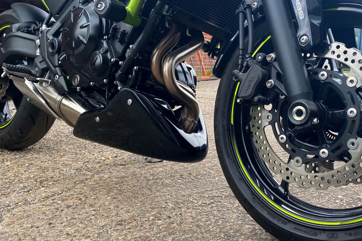 Kawasaki Z650 RS (21+) Belly Pan / Engine Spoiler Candy