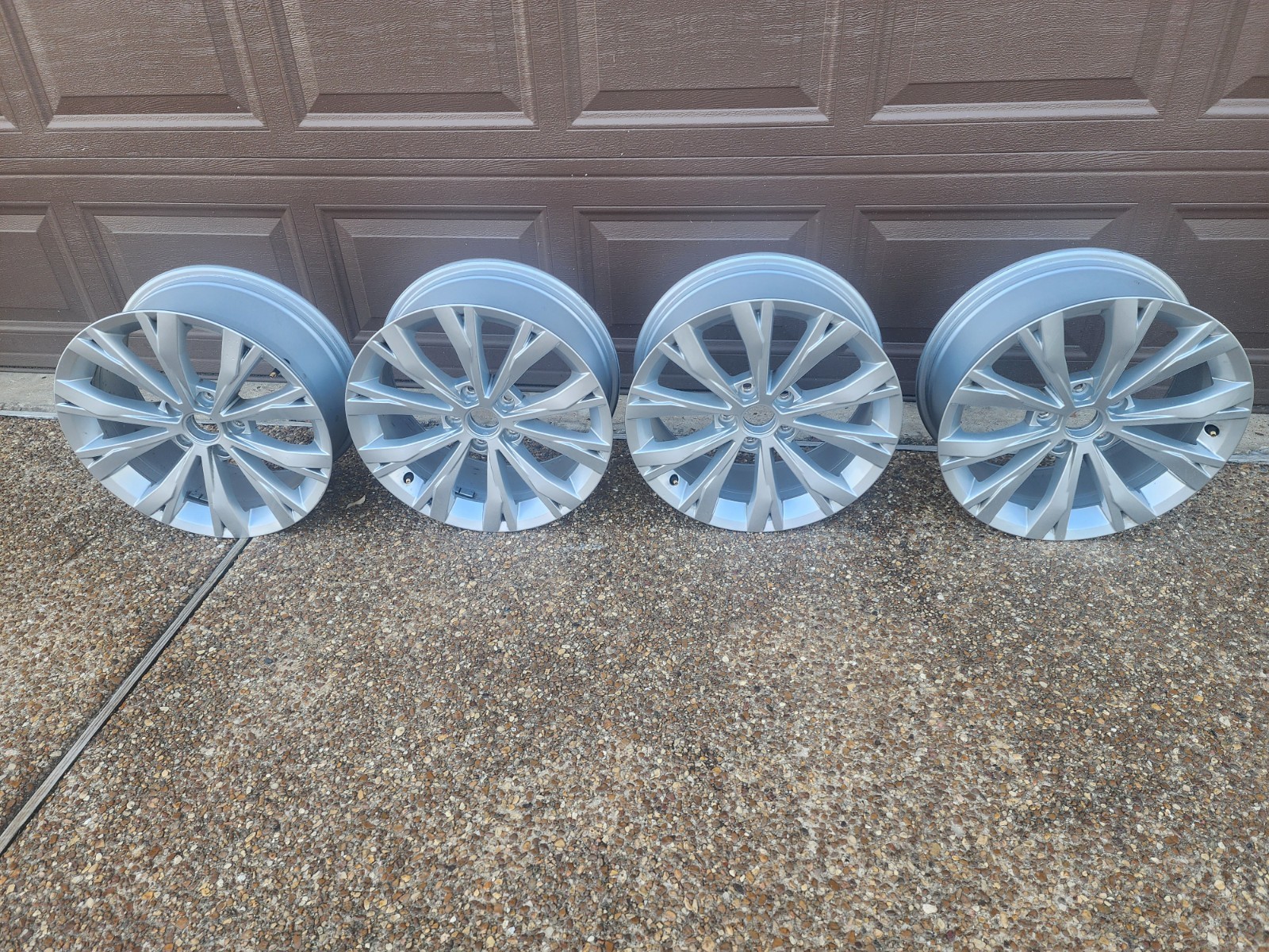 Volkswagen Tiguan OEM Wheel 17x7 2018-2020 Original Alloy Rim Factory 70038