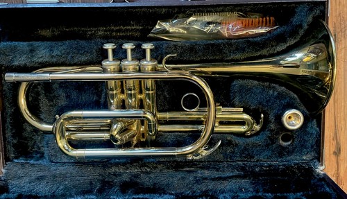 YAMAHA YCR-2310 Bb Cornet Used with Hardcase, Mouthpiece And Cleaning Supplies