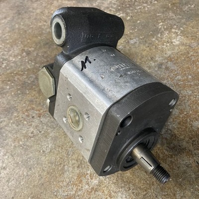 1x BOSCH REXROTH   0510615325 links AZPF-11-016-L 16ccm