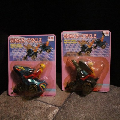 2 Vintage 1983 Hong Kong Space-Cycle Eagle motorcycle racer press go knockoff