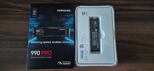 Samsung 990 Pro 2TB interne NVMe M.2 SSD Festplatte PCIe 4.0 MZ-V9P2T0BW