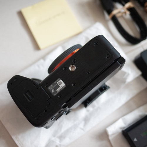 Sony A7R V 61MP Full-Frame Camera A7R5 ILCE7RM5 Boxed A1 Shutter Count 688 Only - Picture 19 of 24