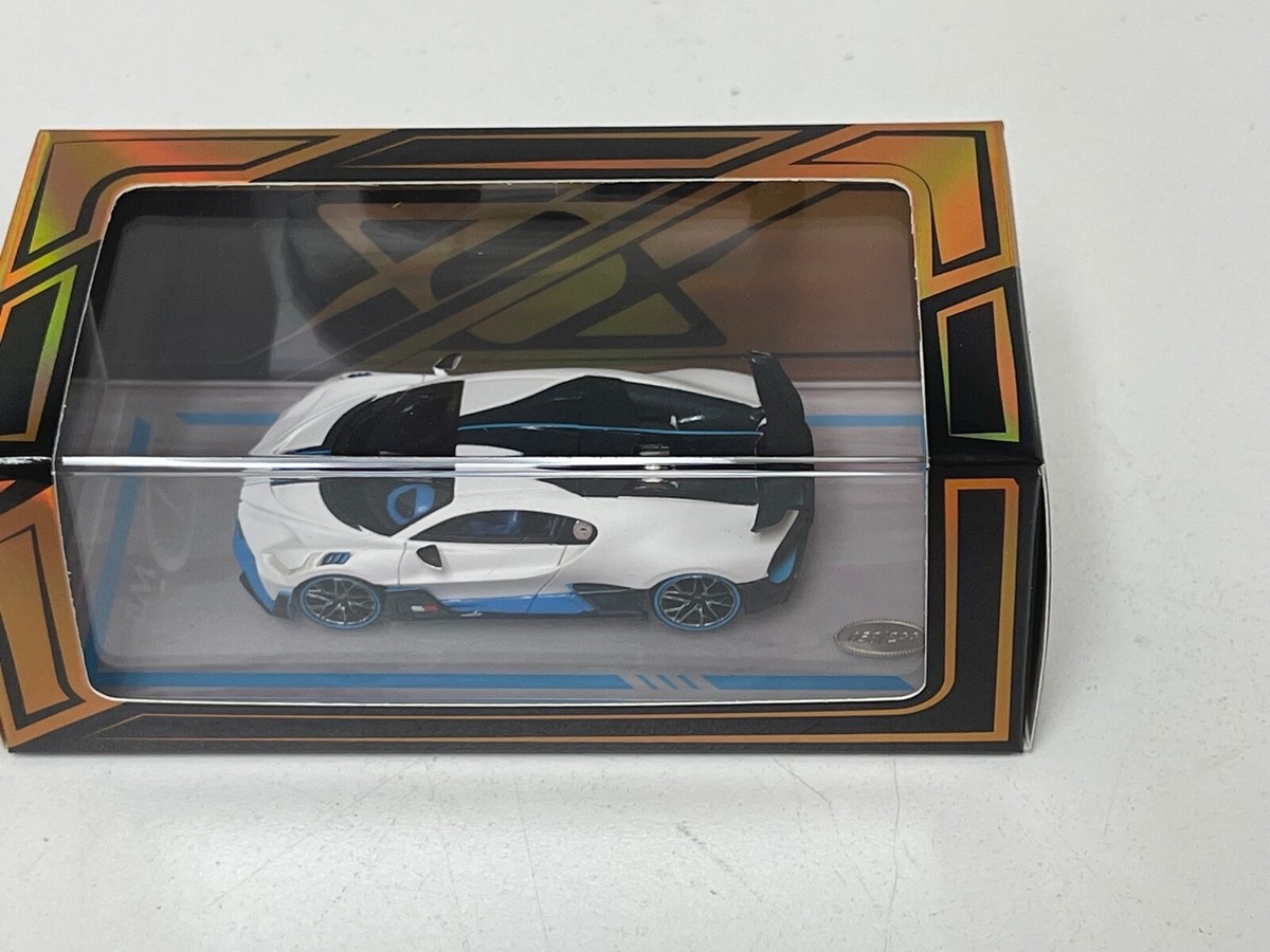1/64 404 Error Bugatti Divo in Matte White limited 299 pcs
