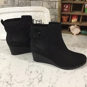 ugg waterproof insulated wedge boot