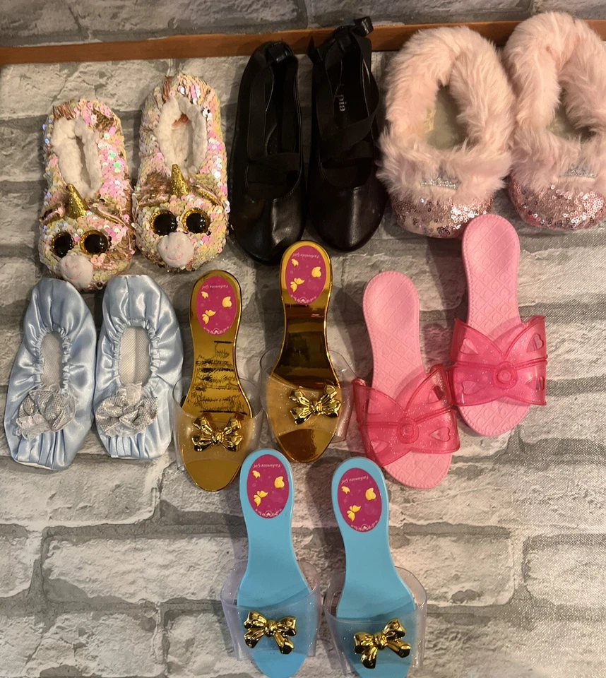 Disney Princess slippers Lot of 7 Girls Dress-Up Play Shoes - Image 2 of 4