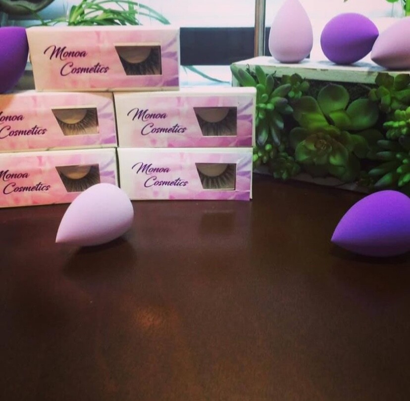 Beauty Blender Makeup Sponge for Flawless Application-image